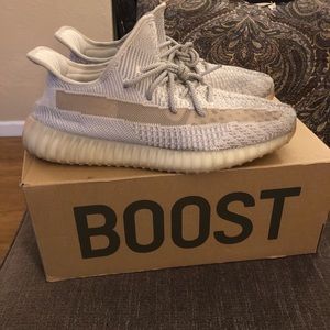 Yeezy 350 lundmark